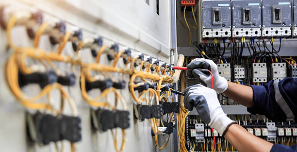 Professional Electrician technician working in Columbia, IL